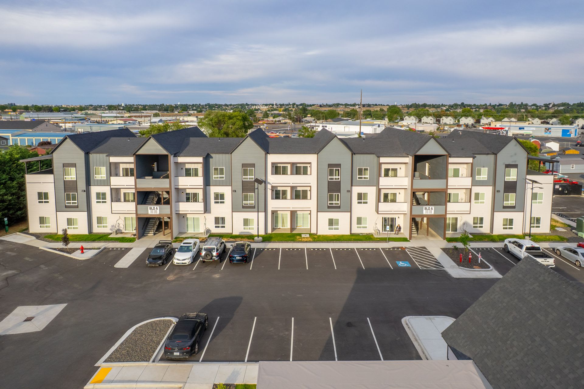 Modern Heights Apartments – photo 1