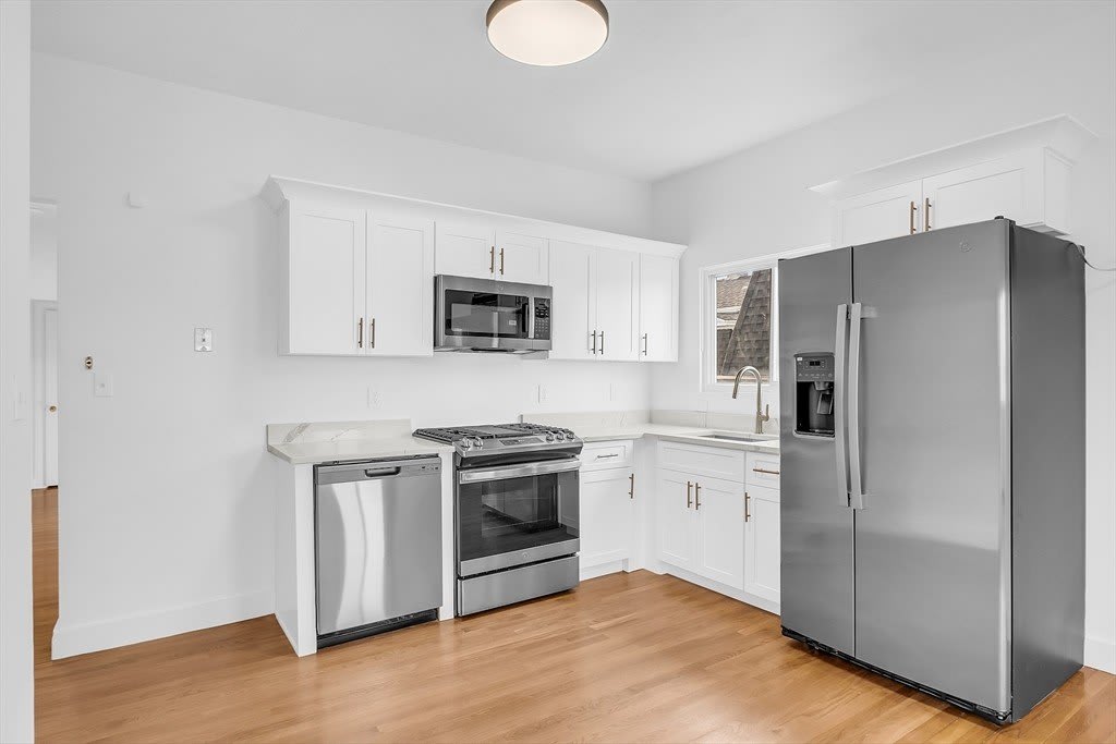 52 Bonair Street – photo 2