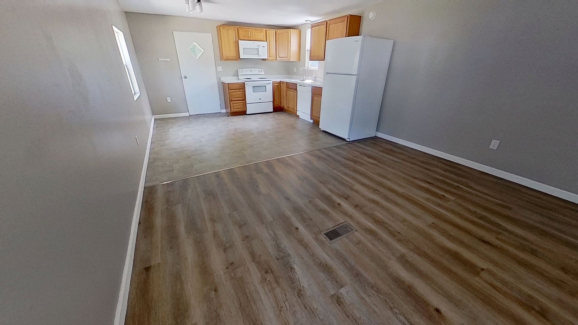 Mobile Home in Newberry Township – photo 2