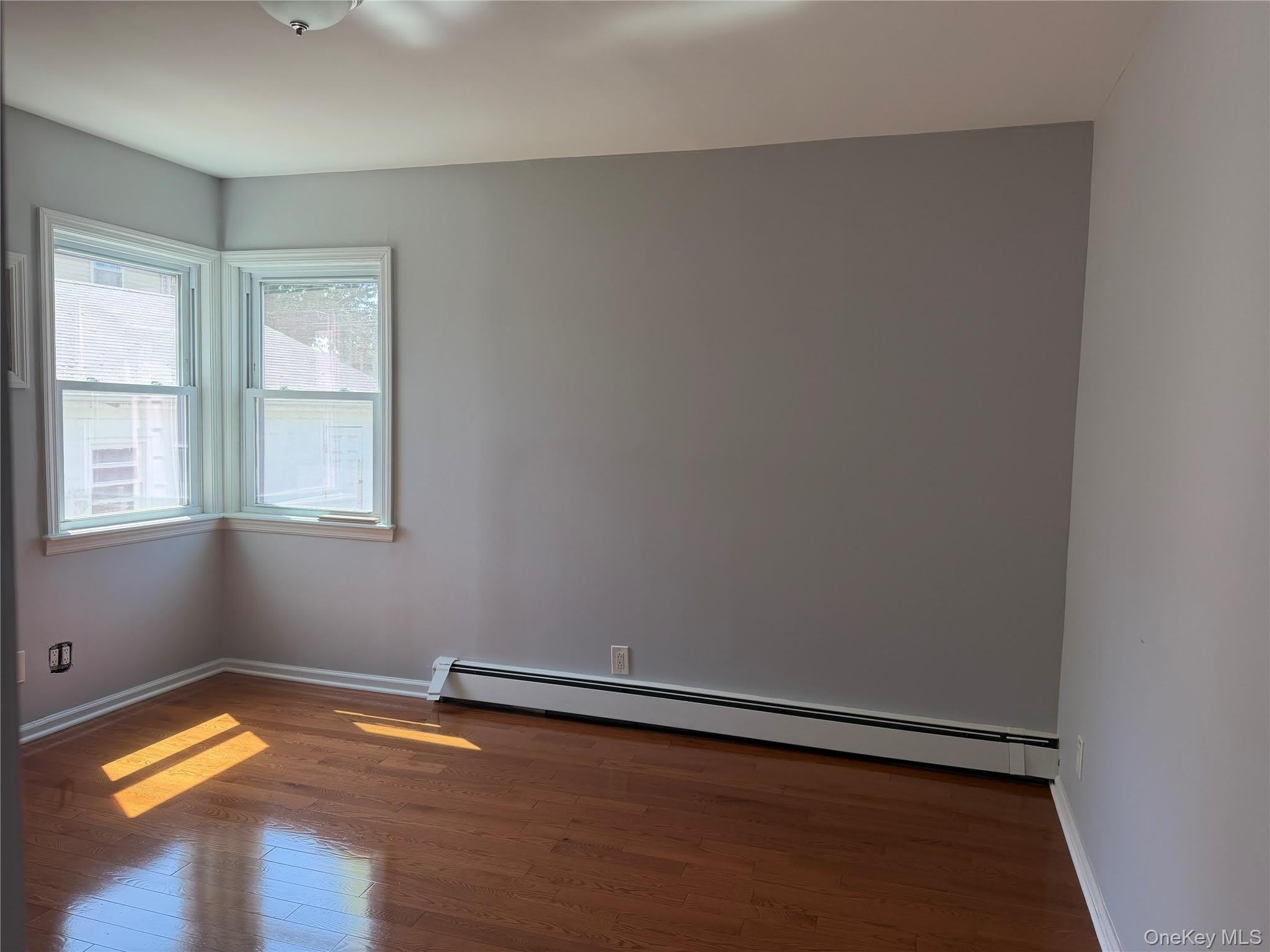 231-10 145 Avenue – photo 2