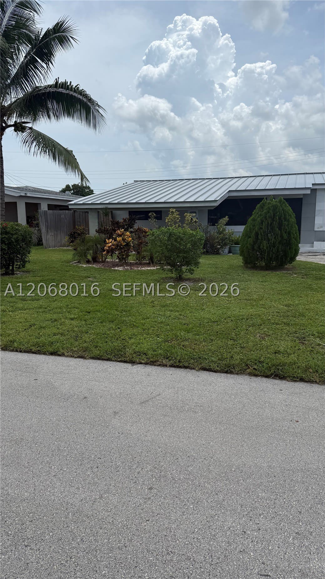 7672 Kismet St – photo 2