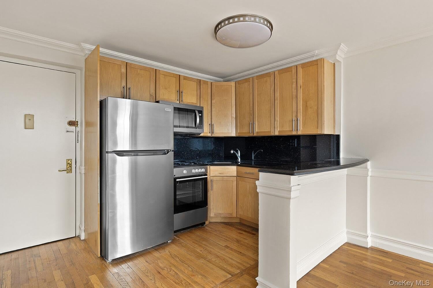 1115 PROSPECT Avenue – photo 1