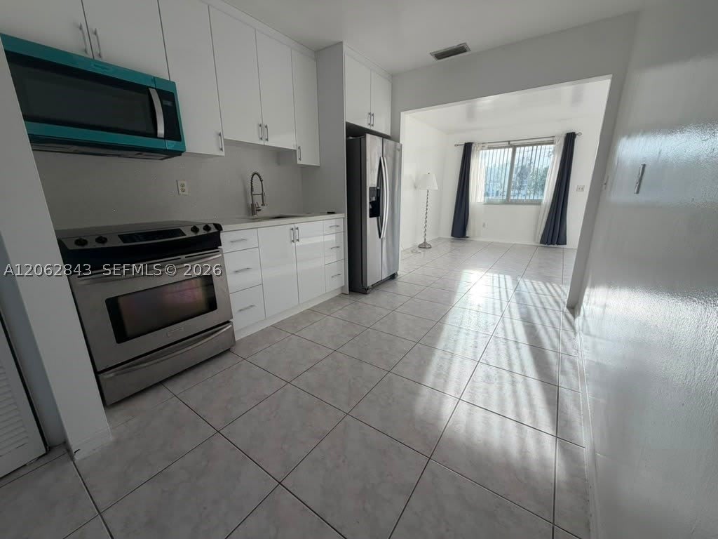 415 SW 16th Ct – photo 4