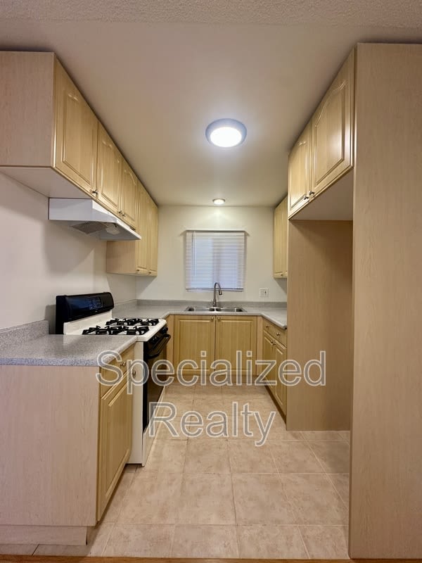 504 Hill Drive – photo 4