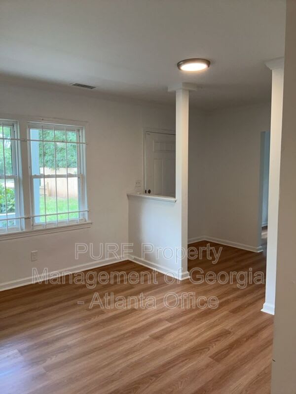 1809 Ellington St – photo 3