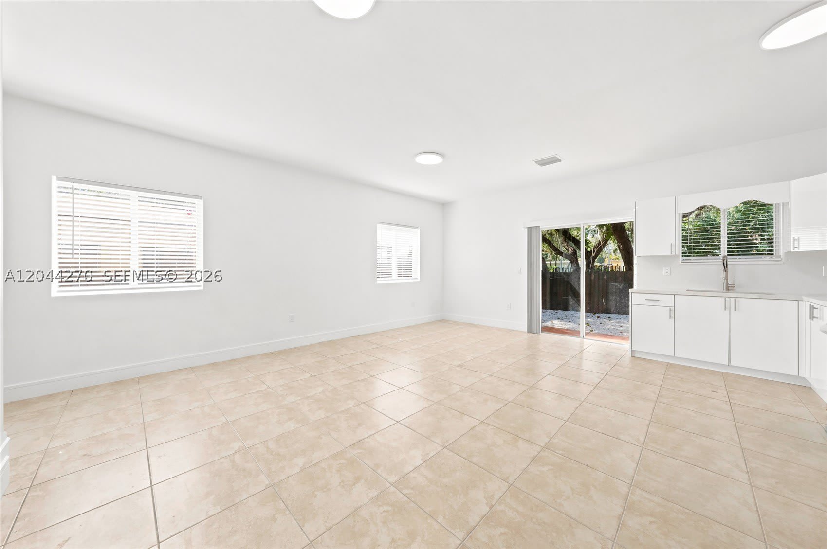 145 NE 60th St – photo 4