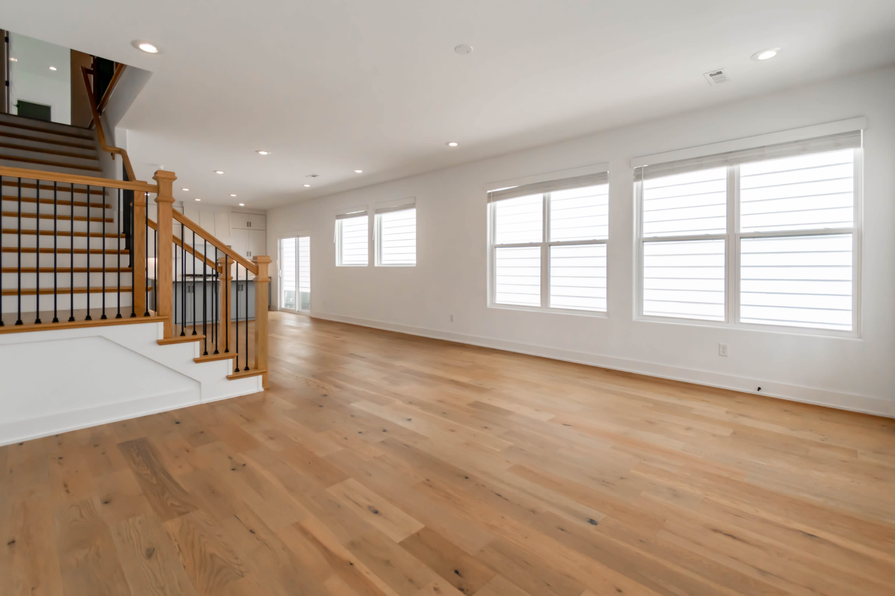 1023 South Hollywood Avenue – photo 4