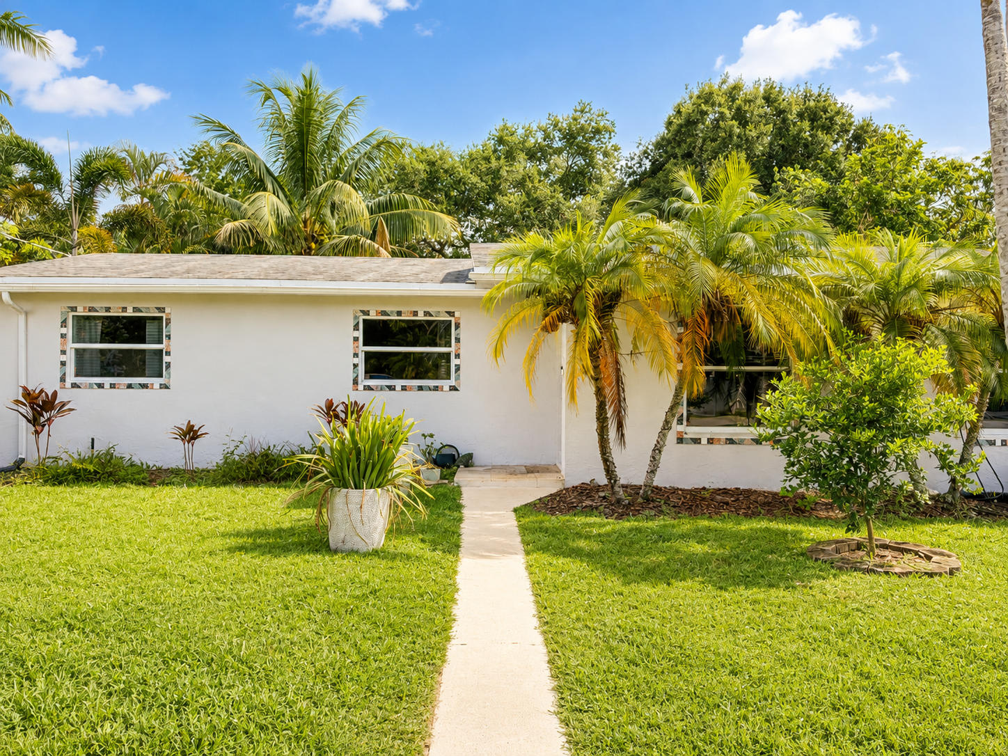1720 Southwest 4th Street – photo 1