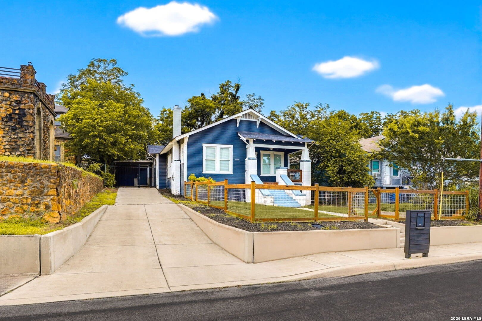1307 Kayton Ave – photo 2