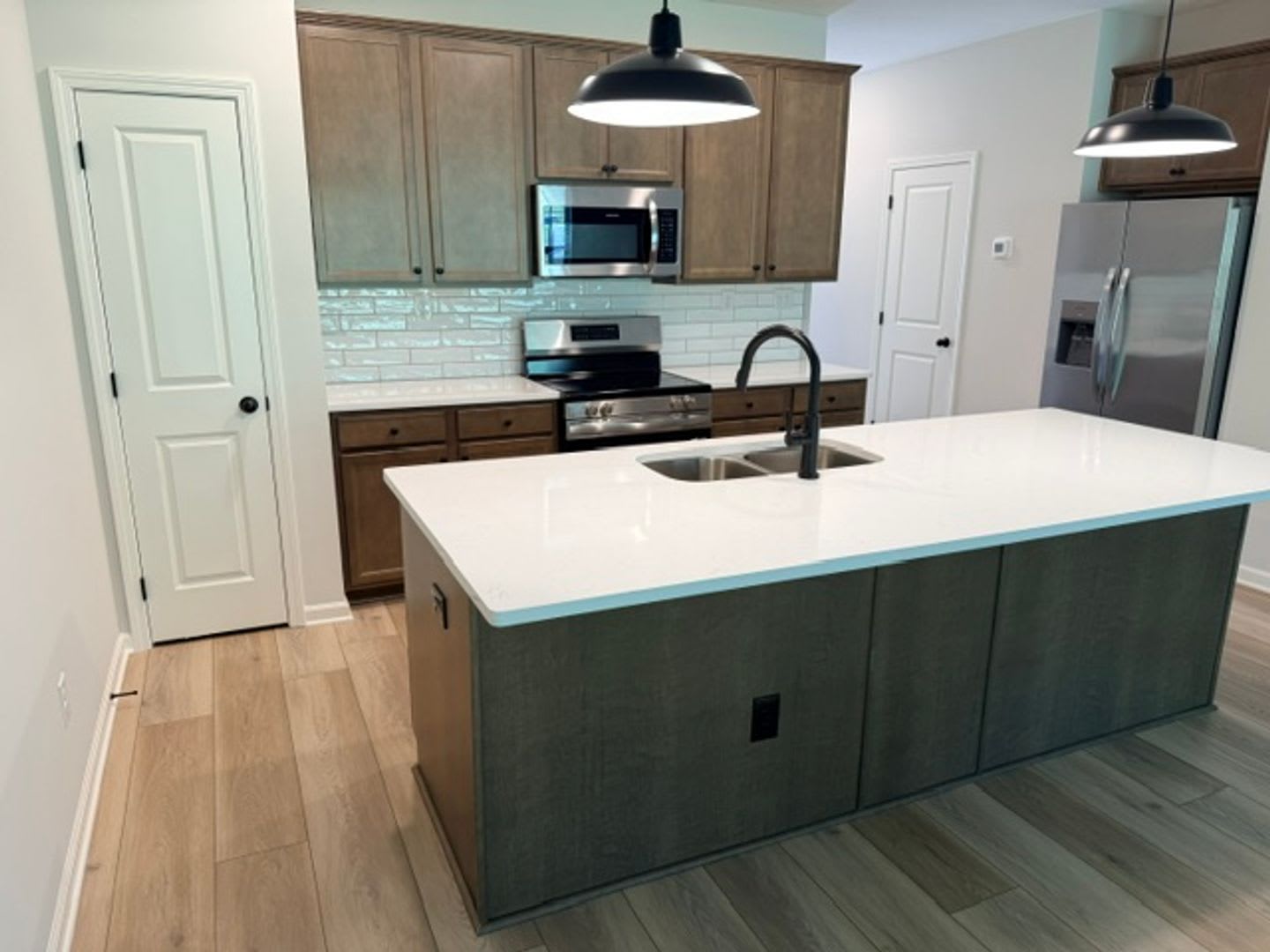 Knoxville 37931 Brand New Townhome 2026 Build 3 Bedrooms 2 5 Baths And A 1 Car Garage – photo 5