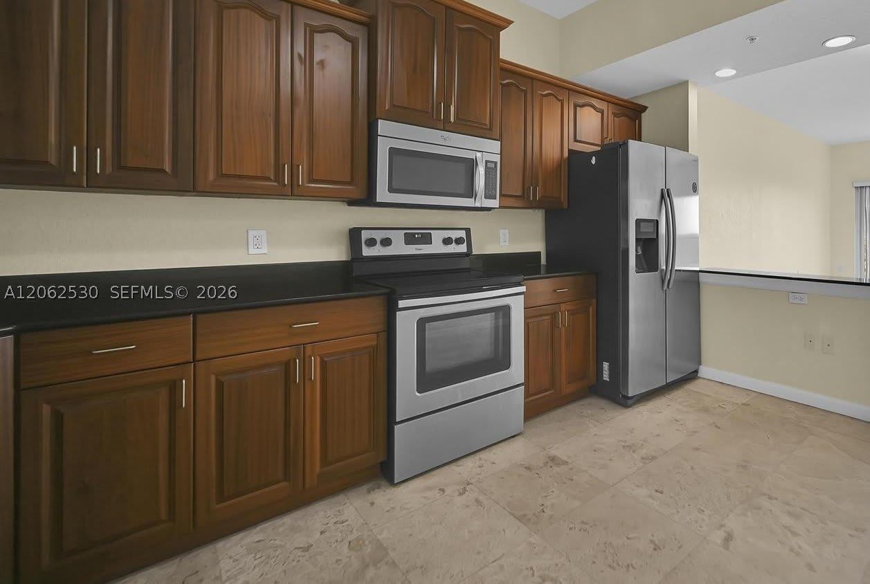 1650 Presidential Way – photo 5