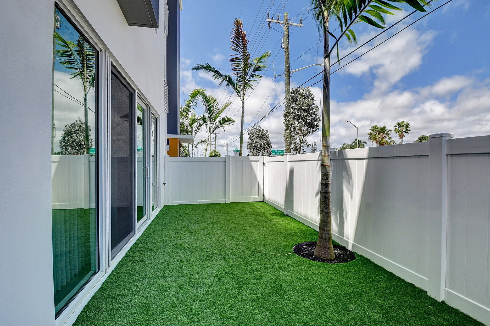 Yamato Villas Townhomes – photo 2