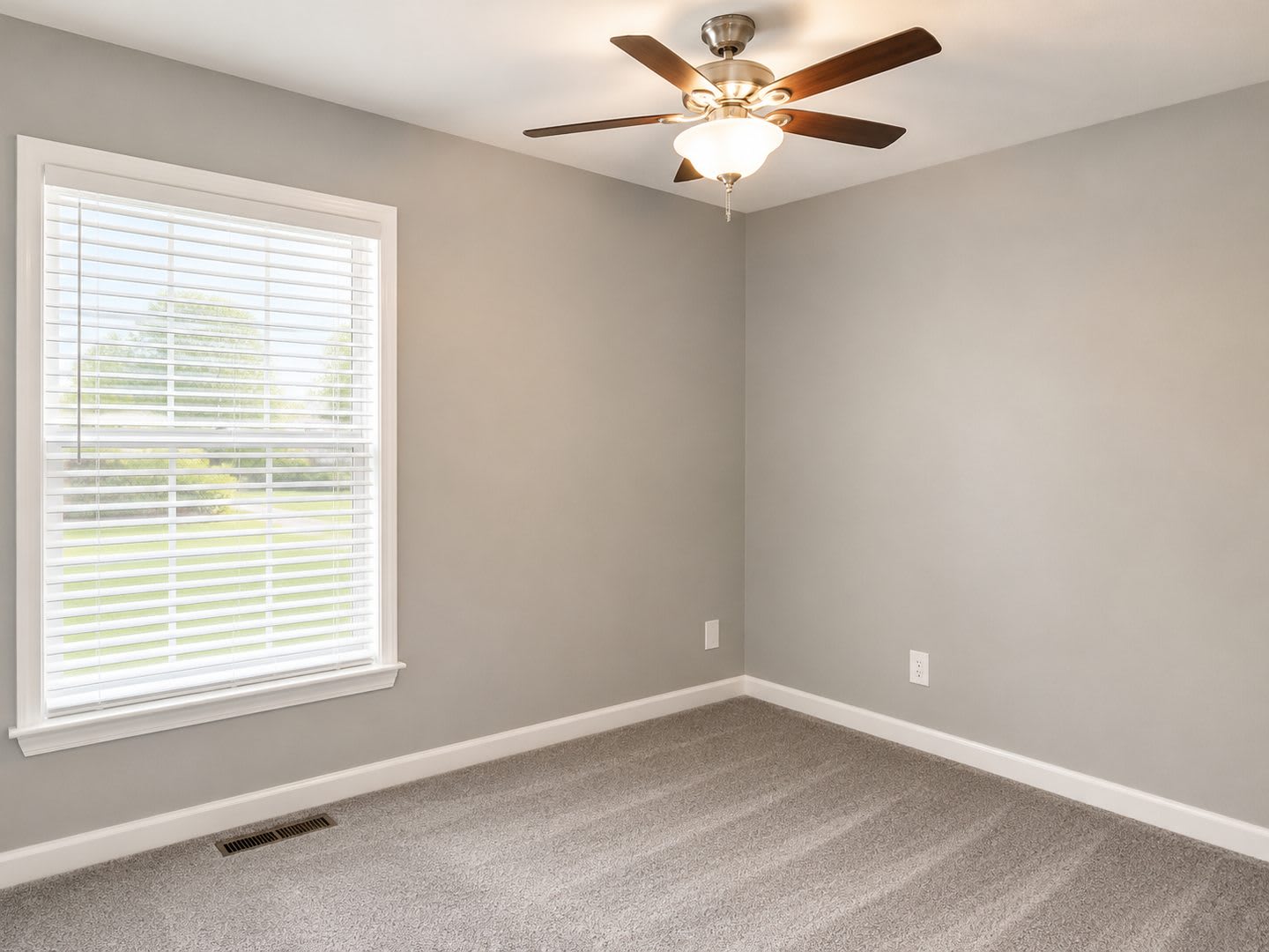 Heart of Middletown Home! – photo 3