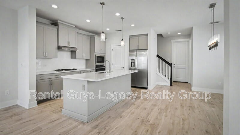 409 Crestview Drive – photo 5