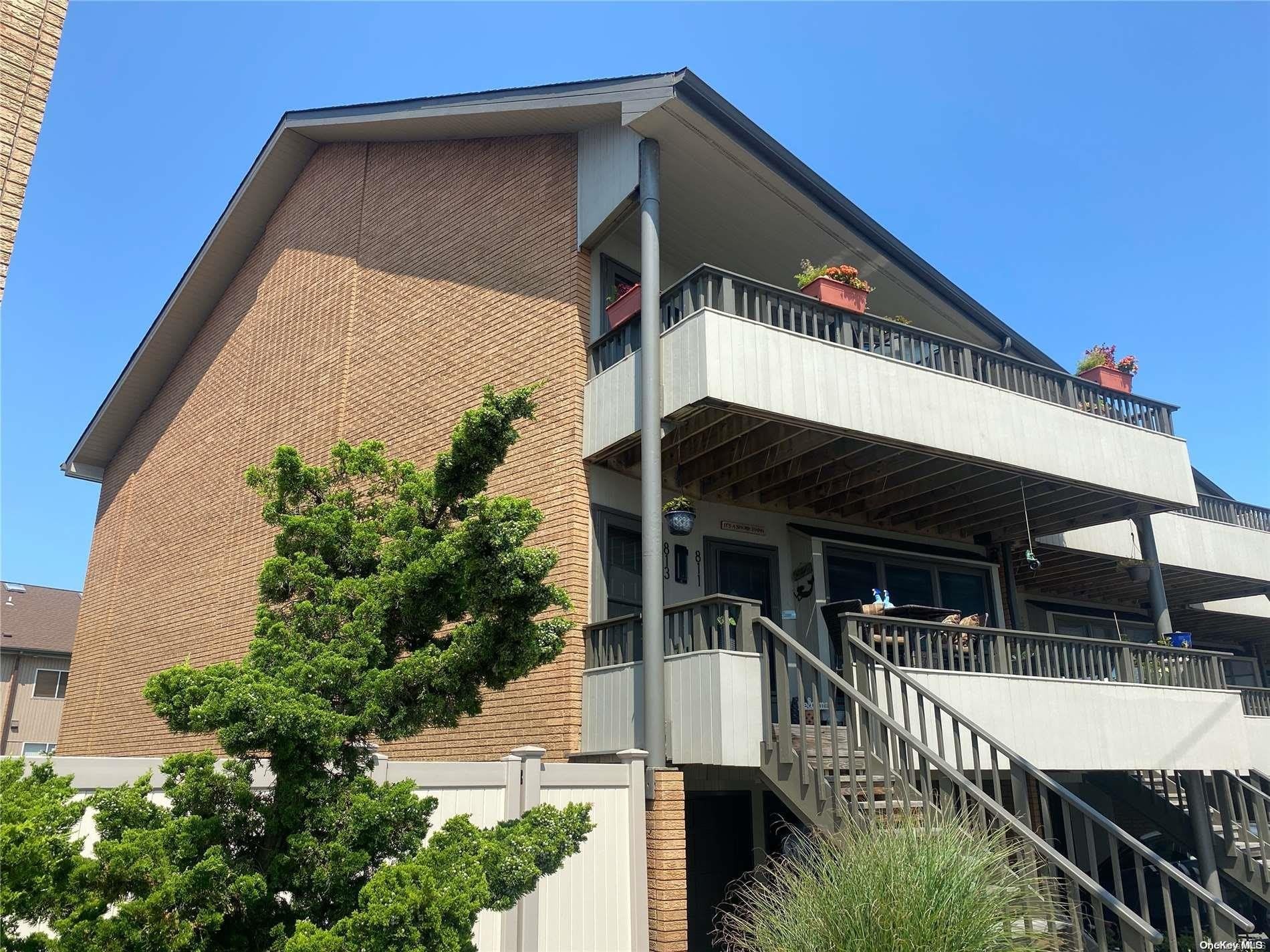 813 Shore Road – photo 1