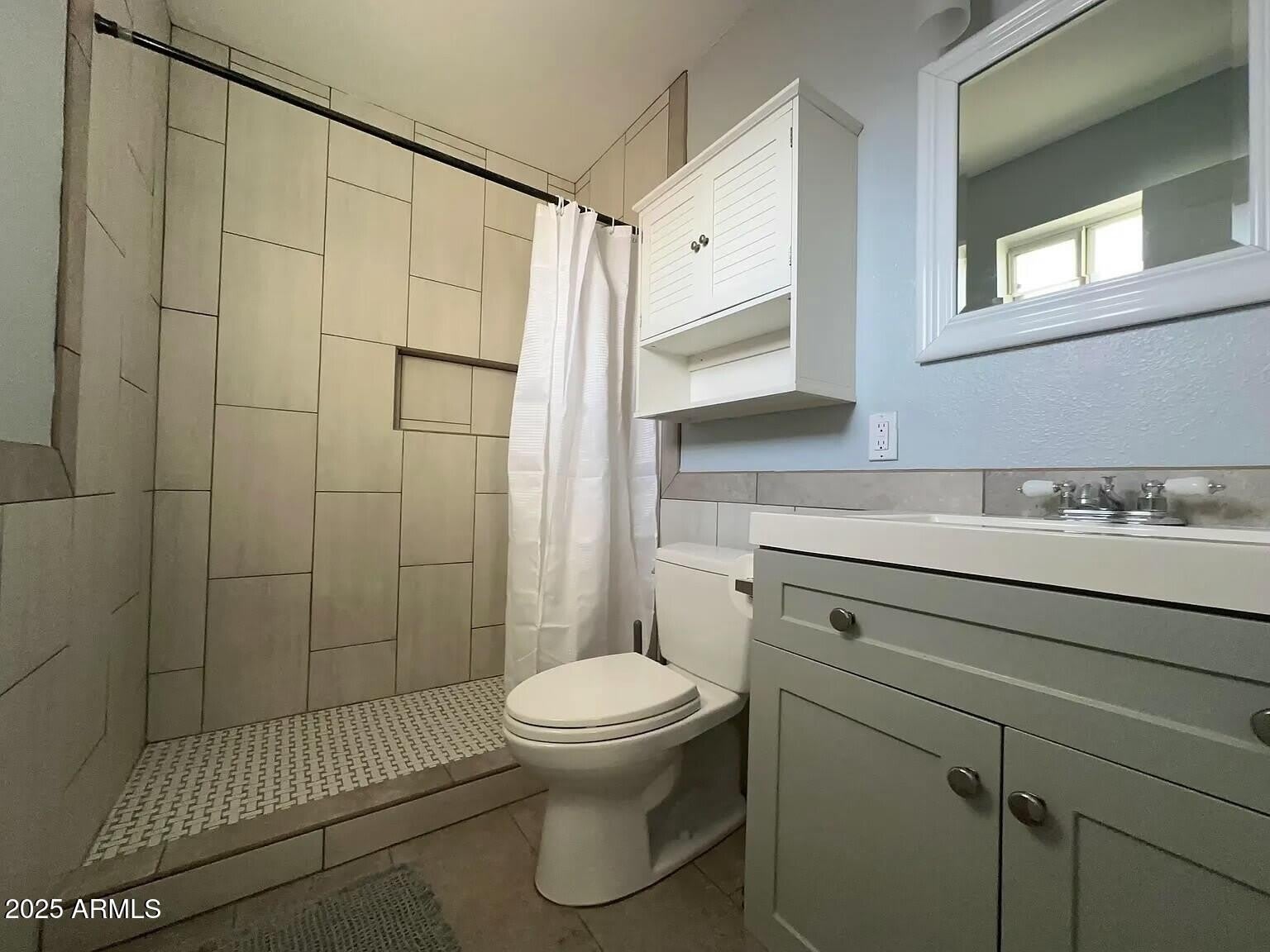 1 W FAIRMONT Drive – photo 5