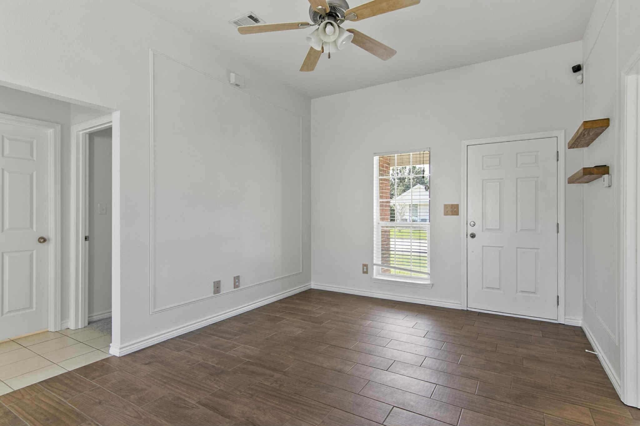 5775 Shadowbend Circle – photo 2
