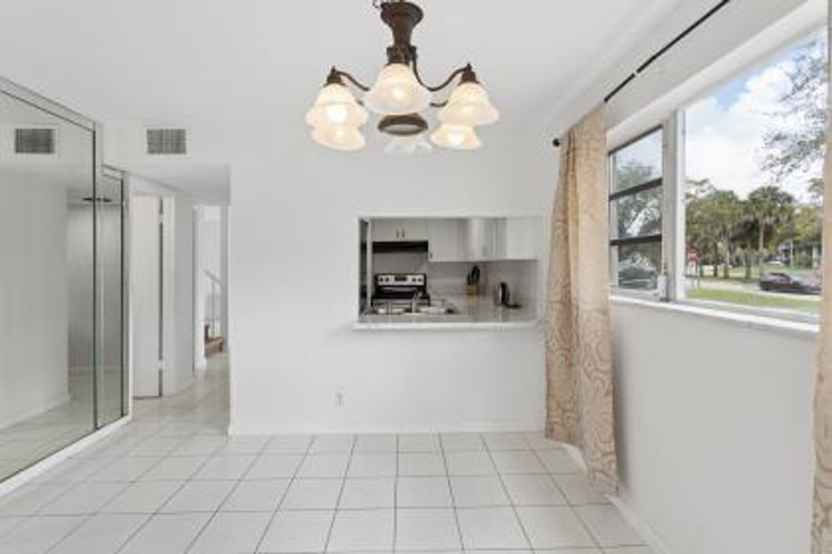 8027 Lagos De Campo Boulevard A4, Tamarac, FL 33321 – photo 4