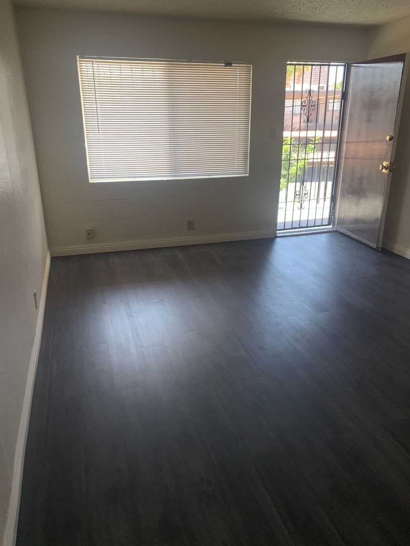 Affordable 1 Bedroom Condo In Central Las Vegas – photo 2