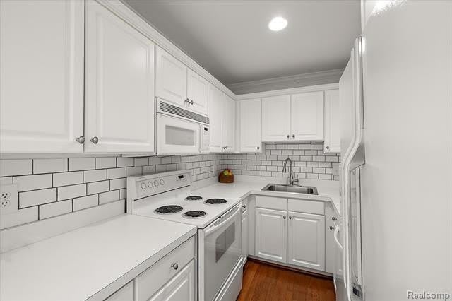 444 Chester Street – photo 4