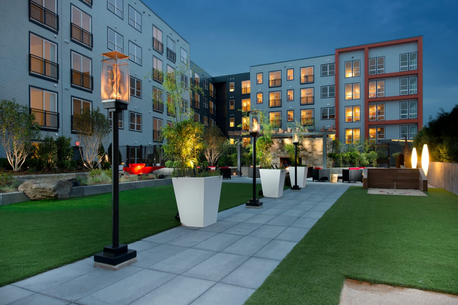 Halstead Square – photo 5