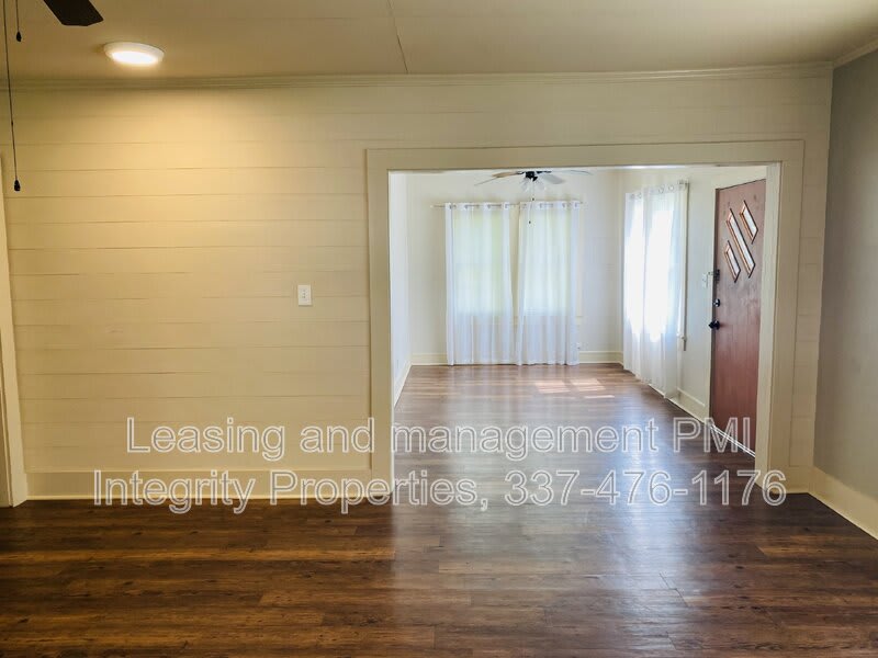 306 S Lee Ave – photo 5