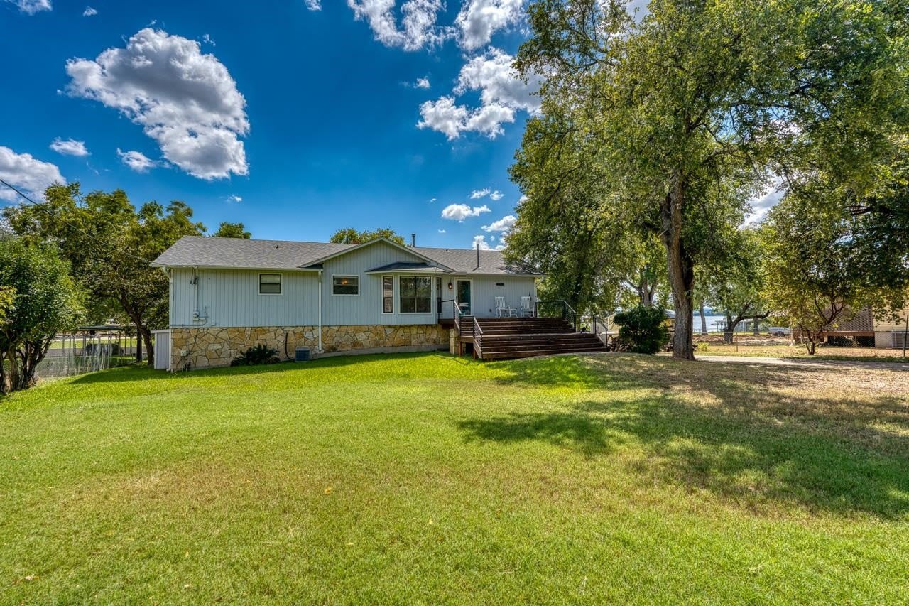 303 Granite Shoals Lane – photo 4