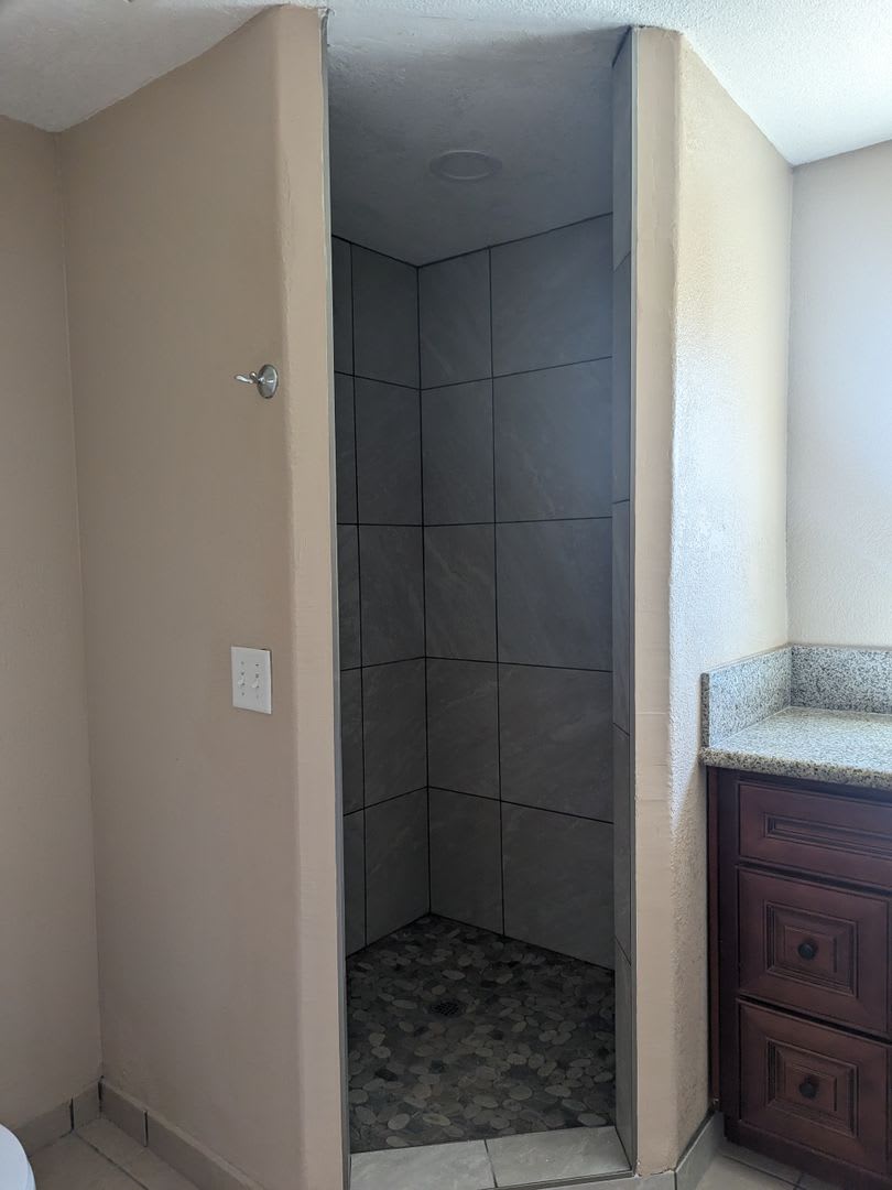 2 Bedroom, 1 Bath Mobile Home in Bullhead City – photo 4