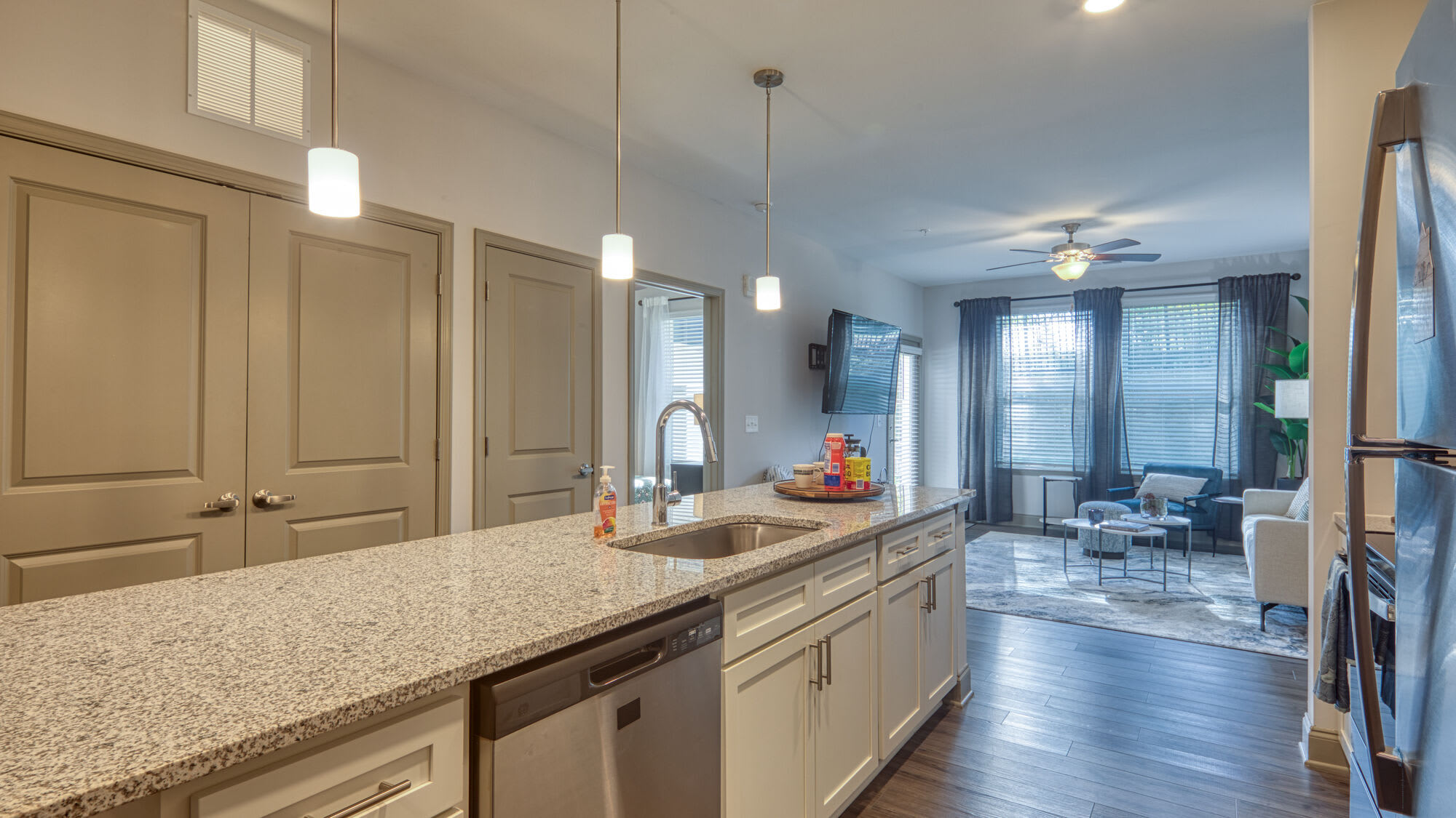 The View At Blue Ridge Commons – photo 3