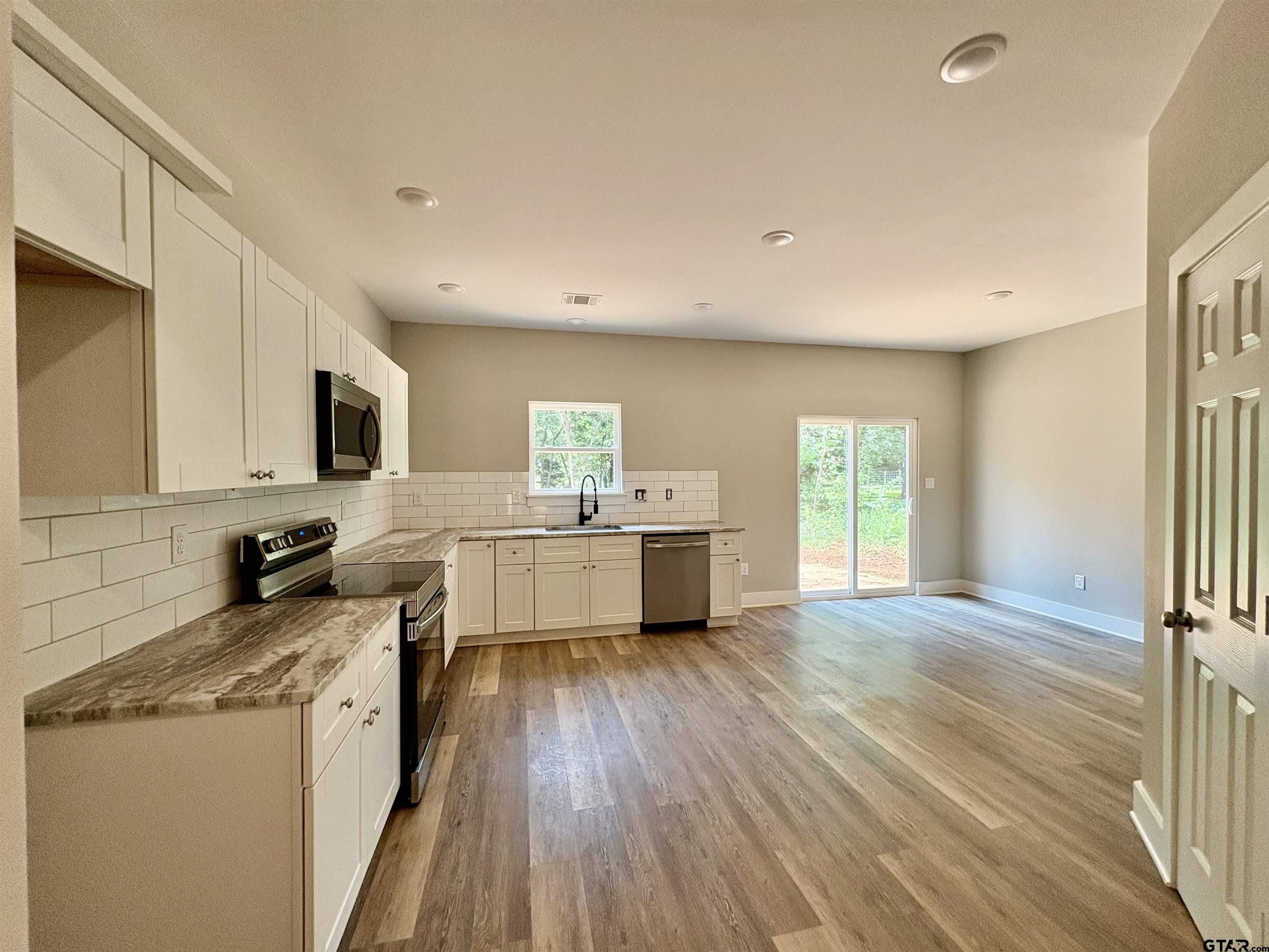 682 El Paso Dr – photo 4