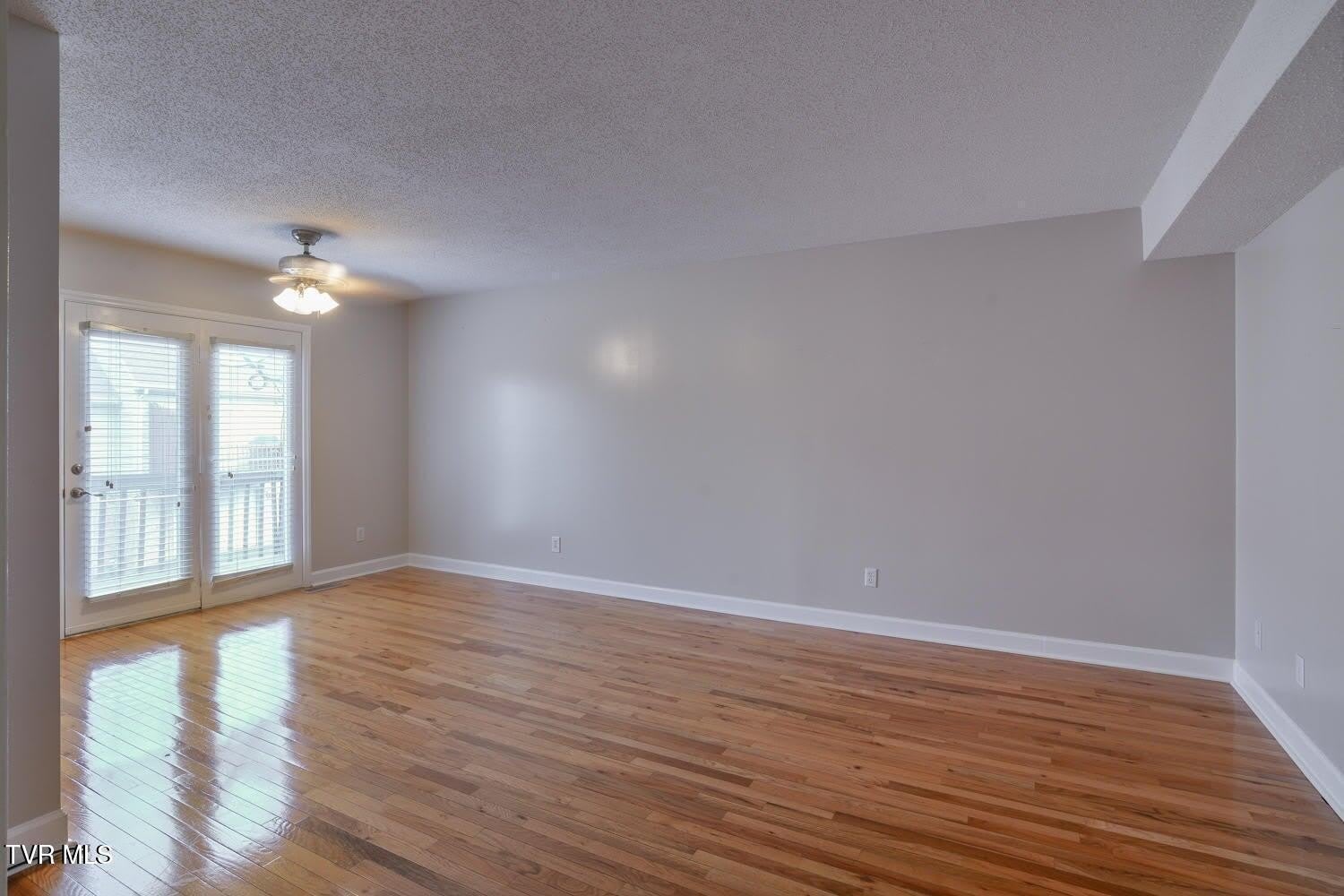 2503 E Lakeview Drive – photo 5