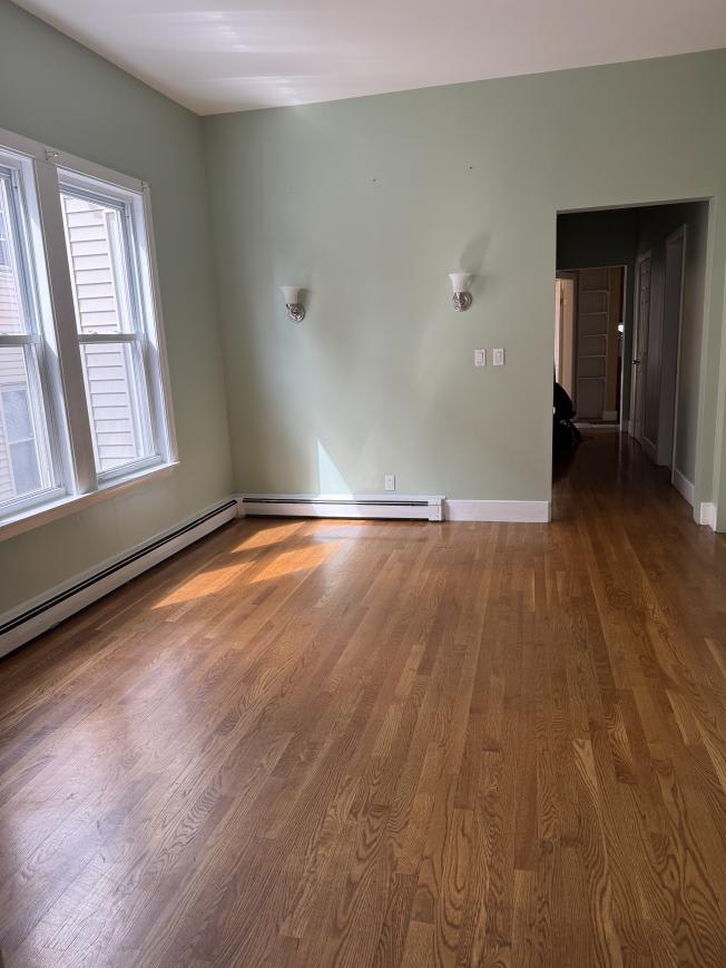 6 West Eagle St. – photo 5