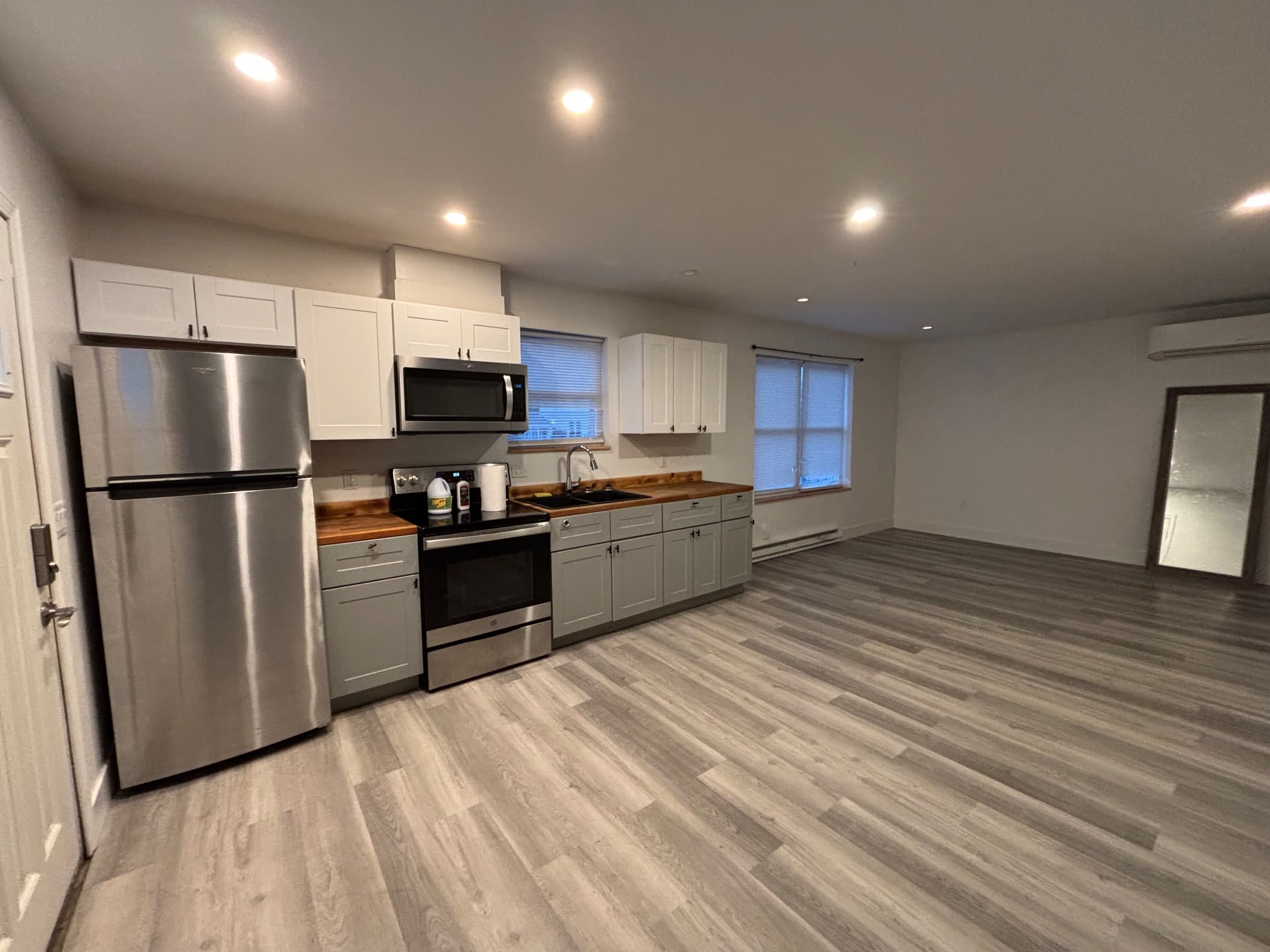 107 Center Street – photo 1