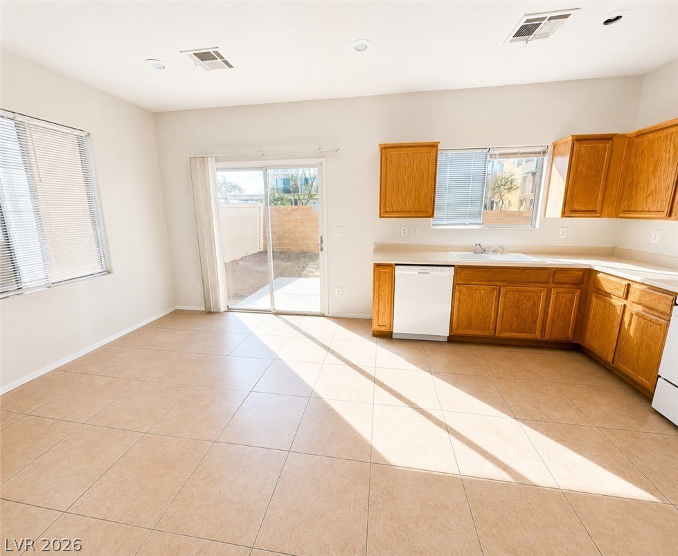 6247 Barton Manor Street – photo 4