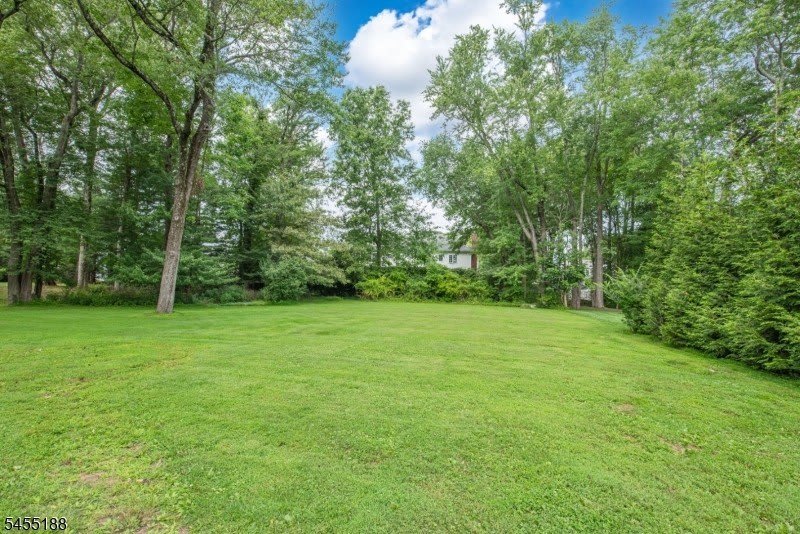 11 Jay Rd – photo 2