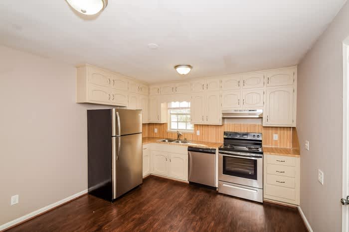 5270 Jean Drive – photo 4