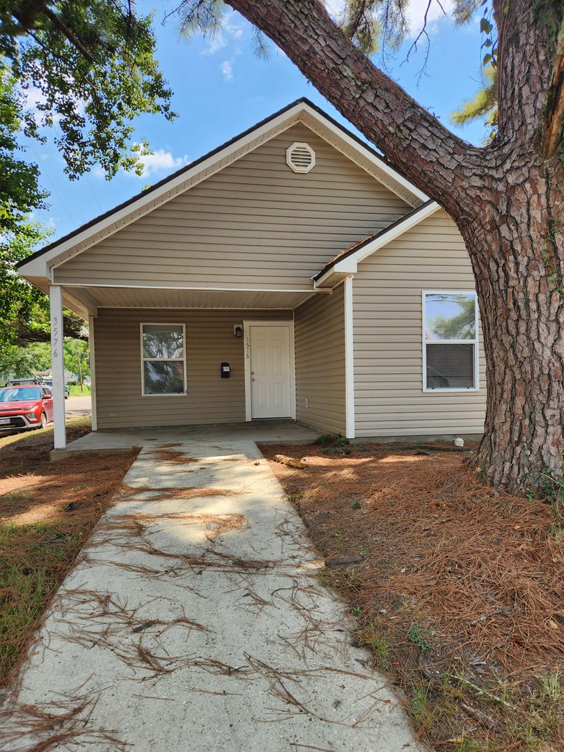 House for Rent – photo 1