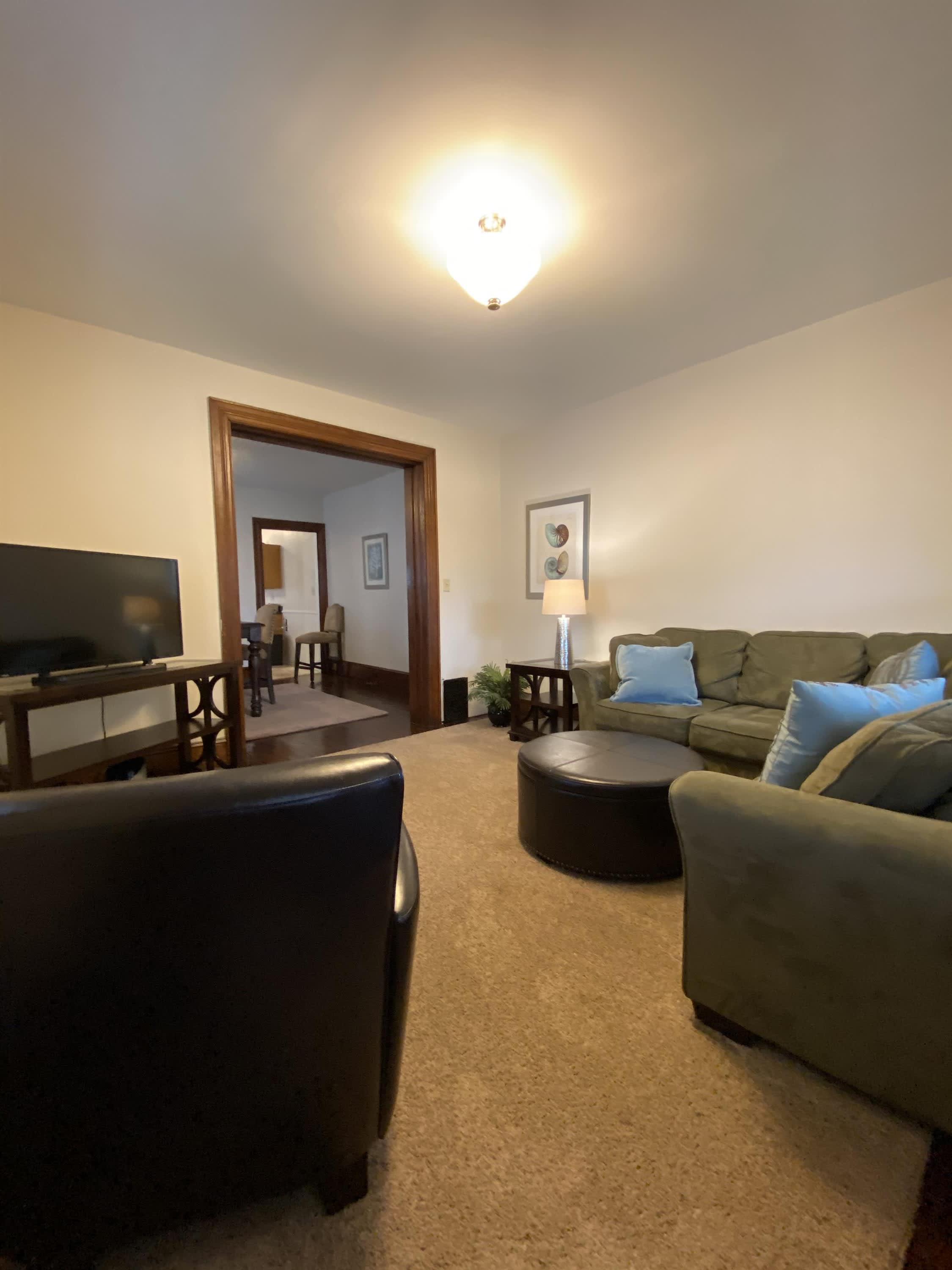 1146 Memorial Avenue – photo 2