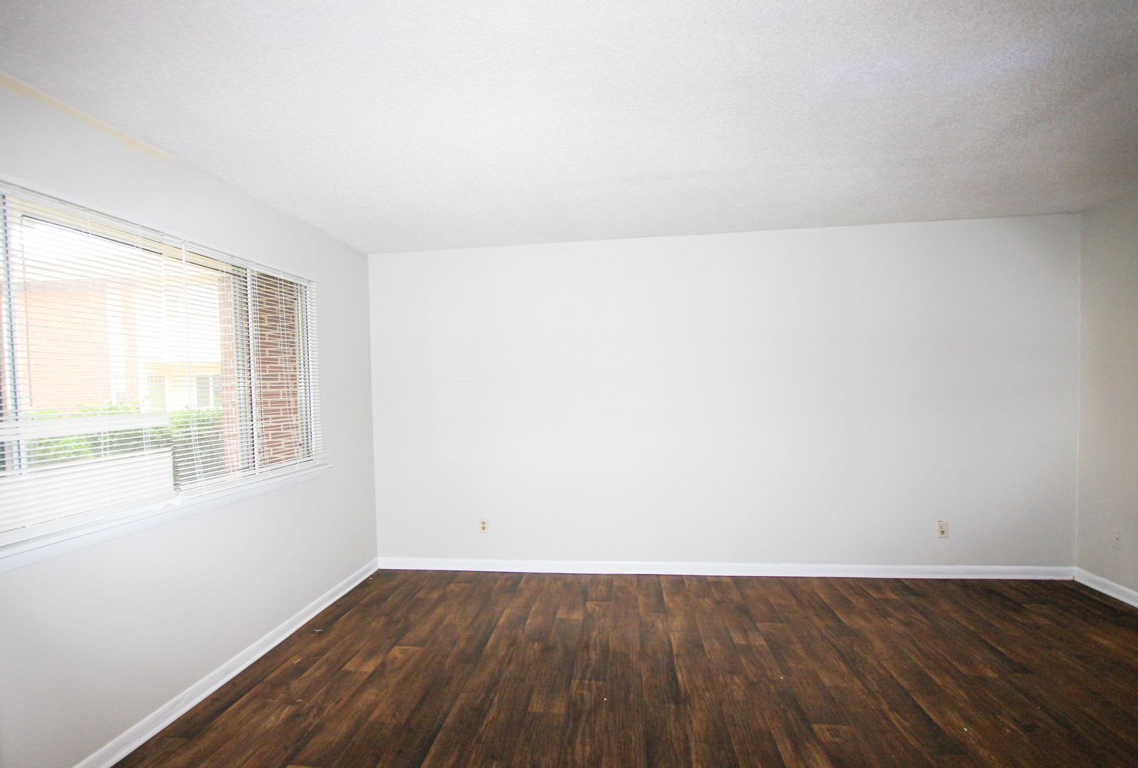 2 bedroom, 2.5 bath townhouse-style condo located across from NC State's Centennial Campus – photo 4