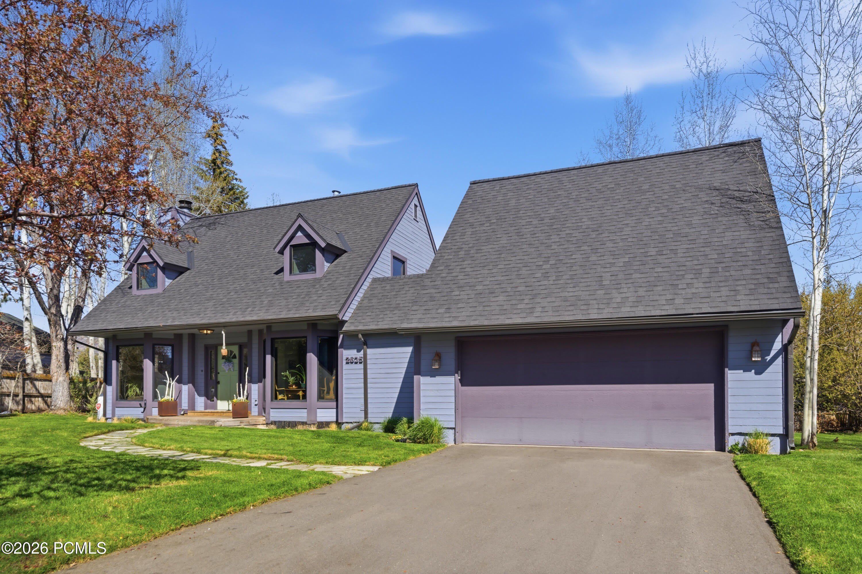 2635 Little Kate Road – photo 2