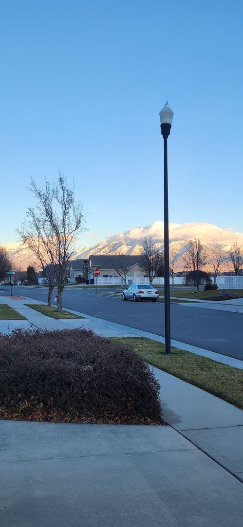 Herriman 6 Bedroom Home!! – photo 2