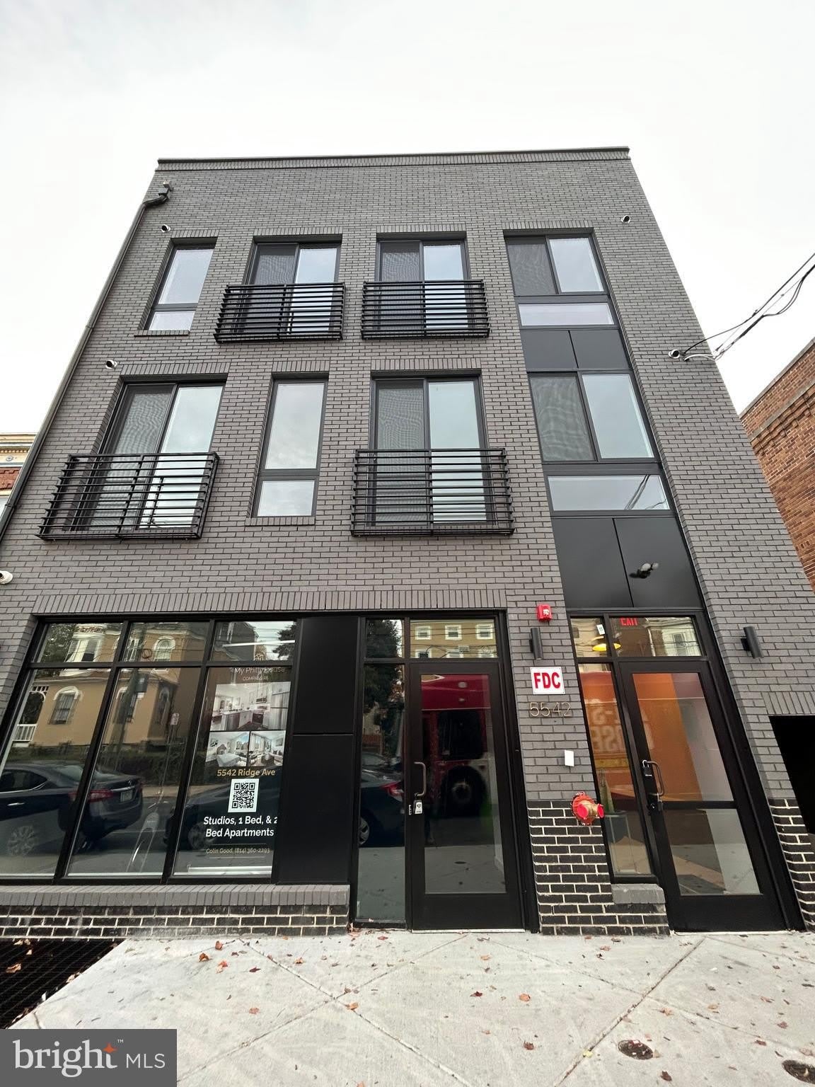5542-44 Ridge Avenue – photo 1