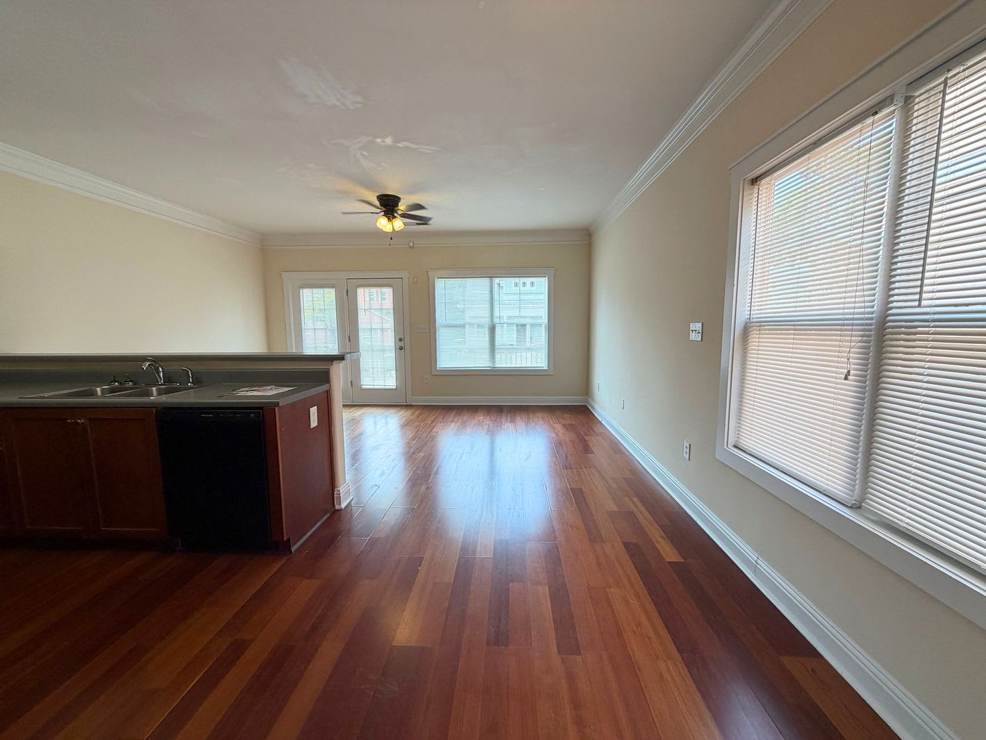 PRE-LEASING FOR AUGUST 6TH 2027! – photo 2