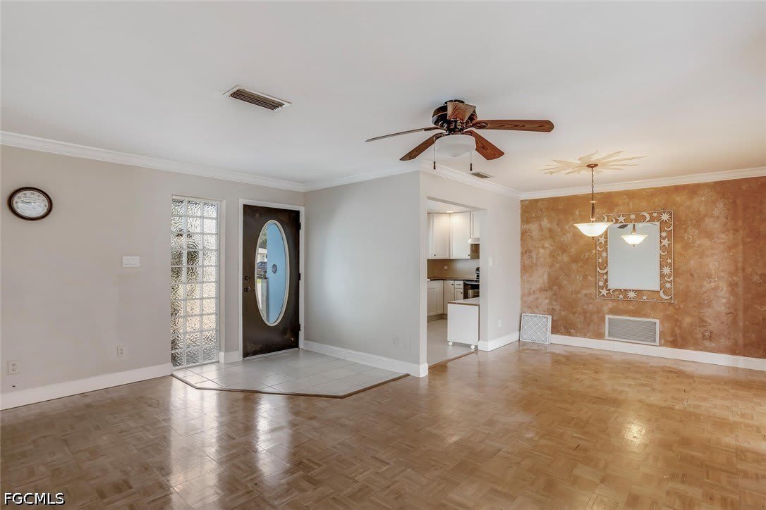 806 Entrada Drive N – photo 3