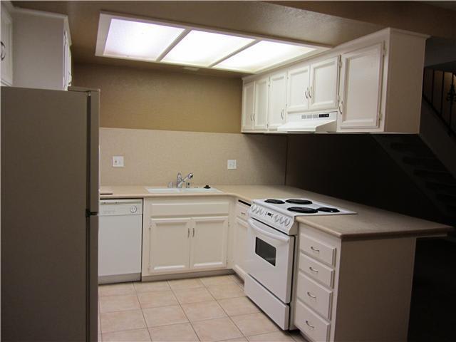Cozy two bedroom/ 1 bath condo in Ramona. – photo 2