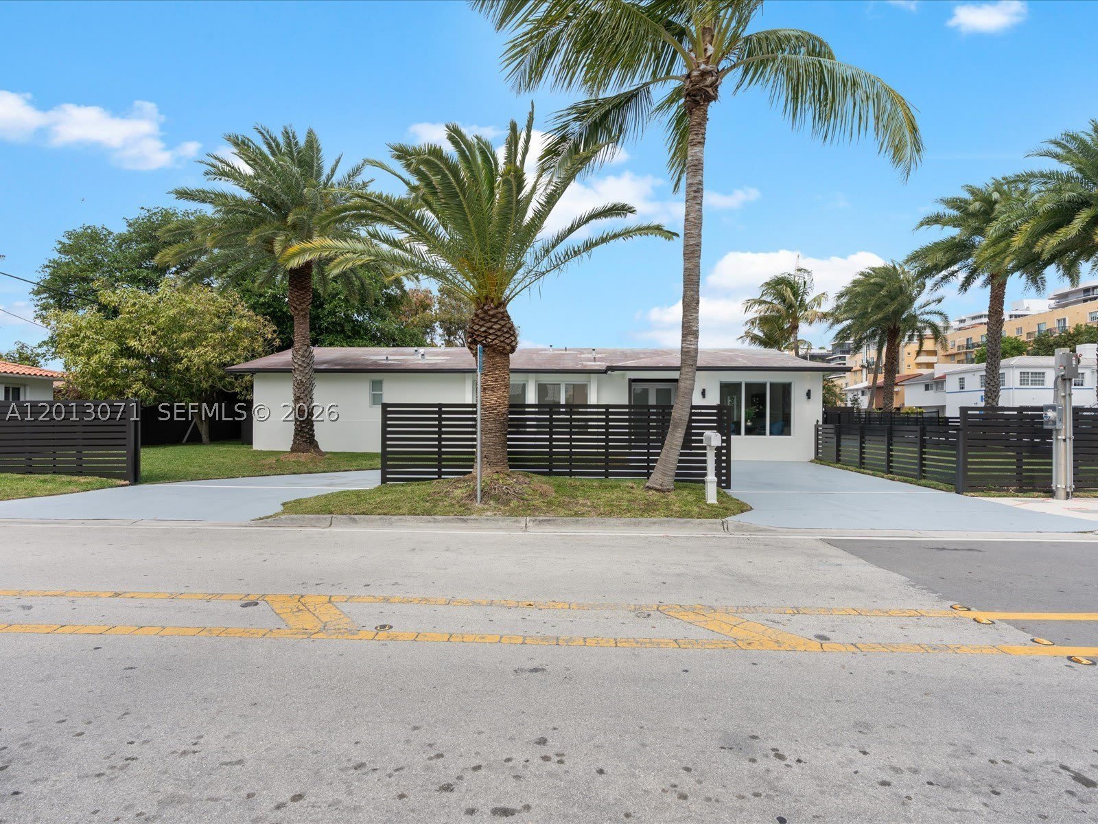 301 88th St – photo 4