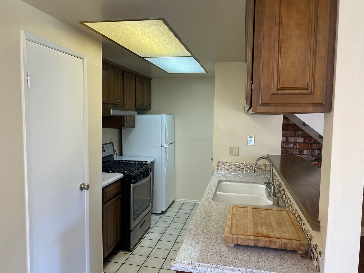 Affordable 2 bedroom townhouse – photo 4