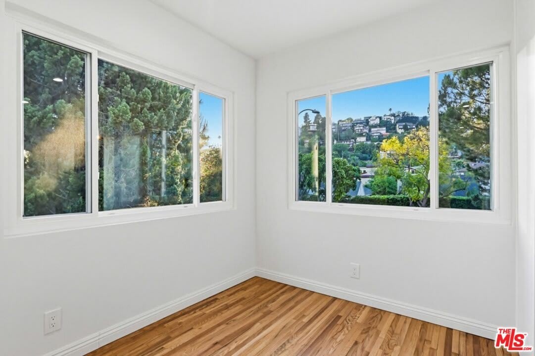 1828 Silver Lake Blvd – photo 5