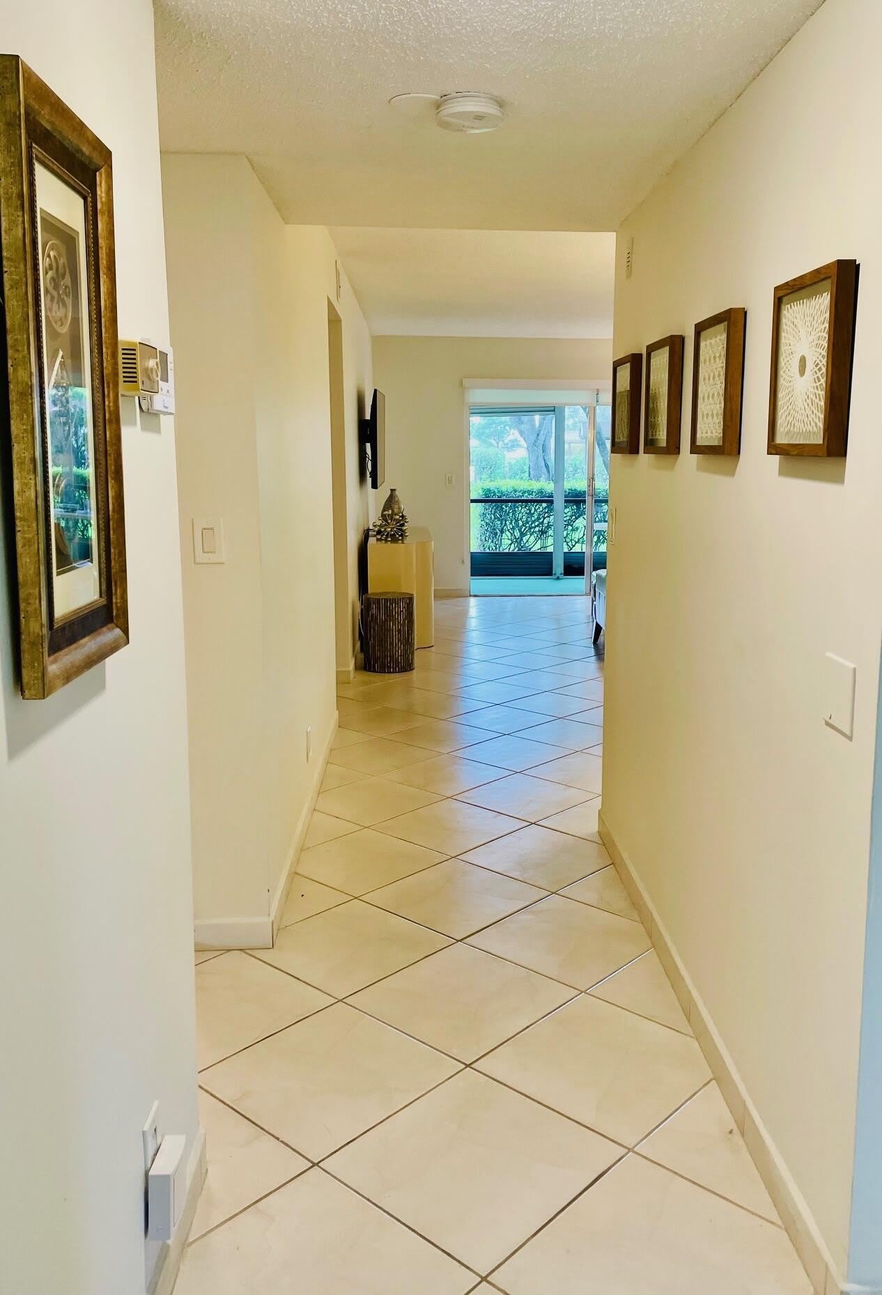 7286 Huntington Lane – photo 4