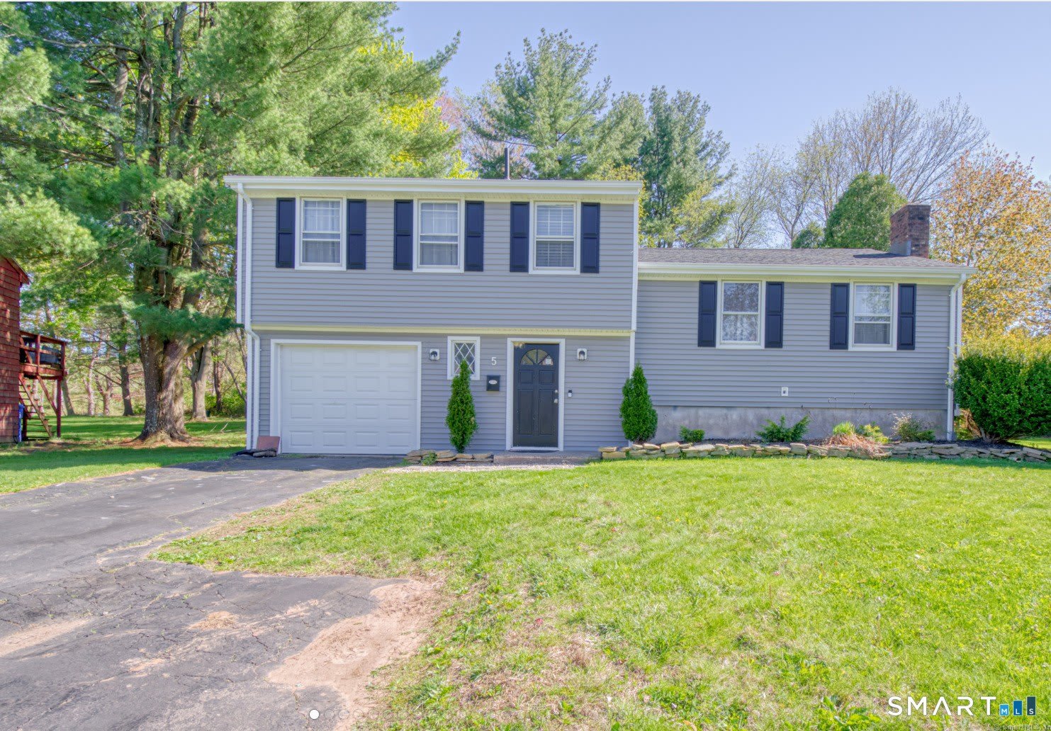 5 Blue Orchard Drive – photo 1